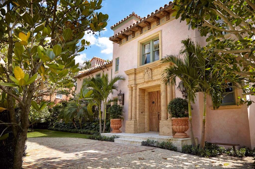 fairfax-sammons-palm-beach-mediterranean-revival-house-front
